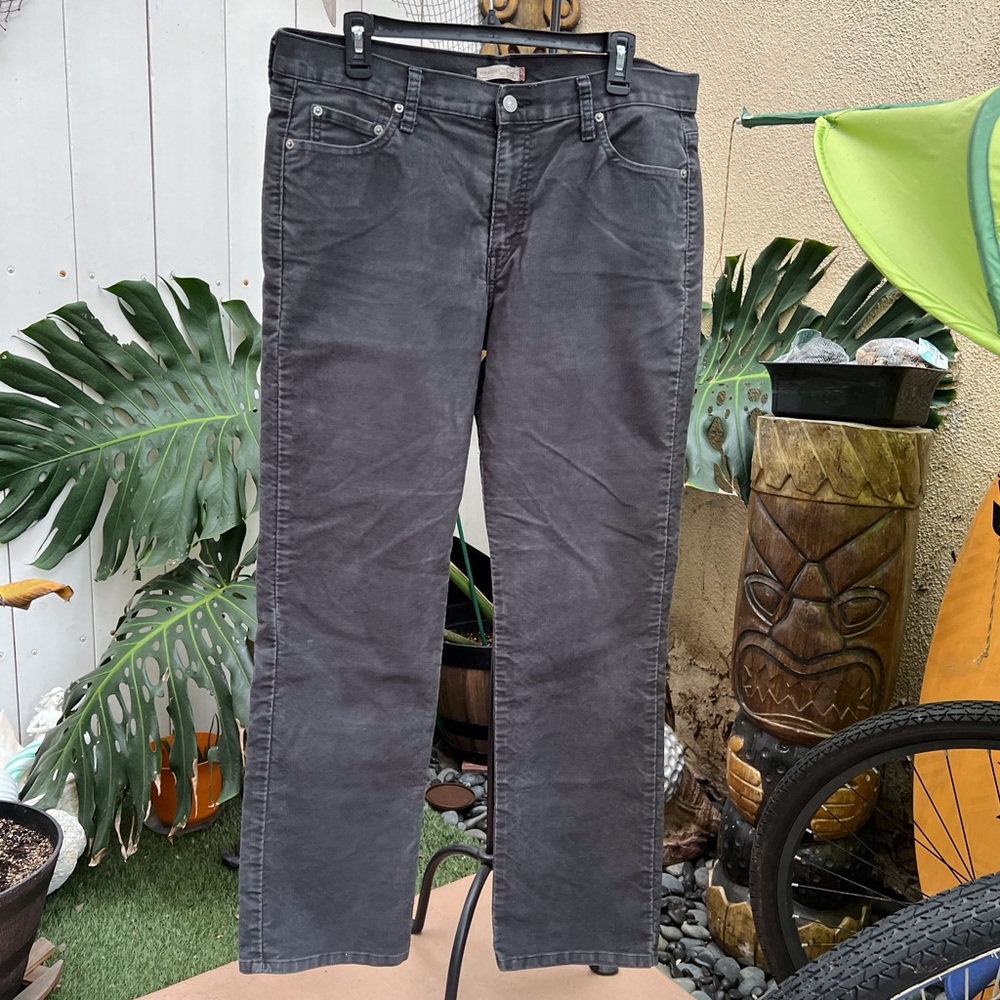 Levi’s 505 corduroys sz 14